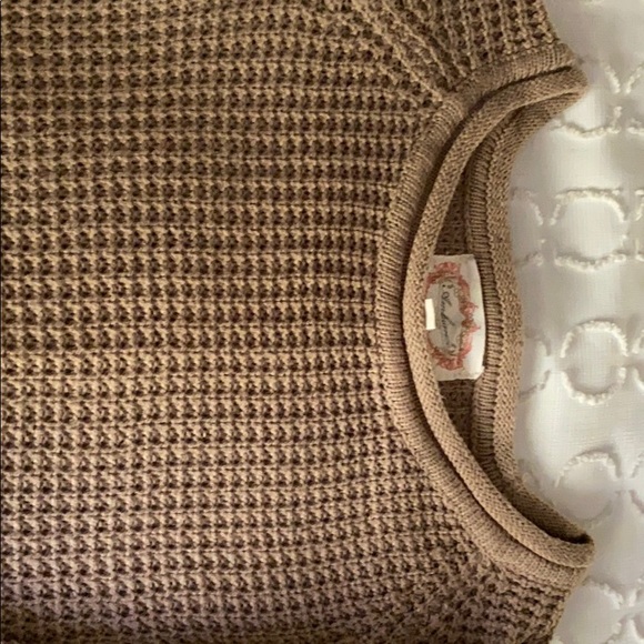 Sweater - Picture 3 of 3